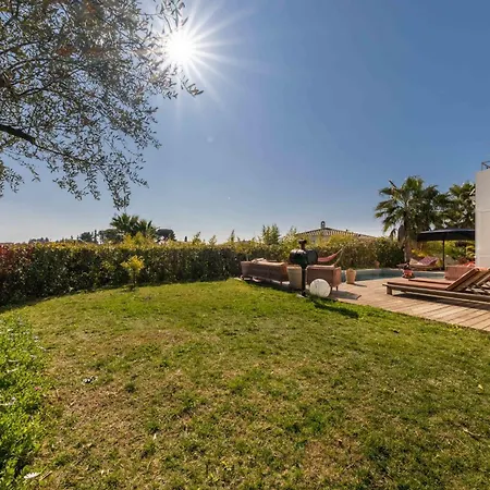 2 Private With Pool And Garden Sea View
